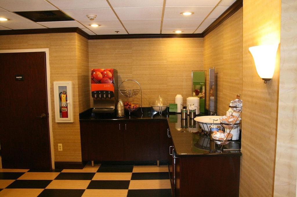 Holiday Inn Express - Newark Airport - Elizabeth By Ihg Kültér fotó