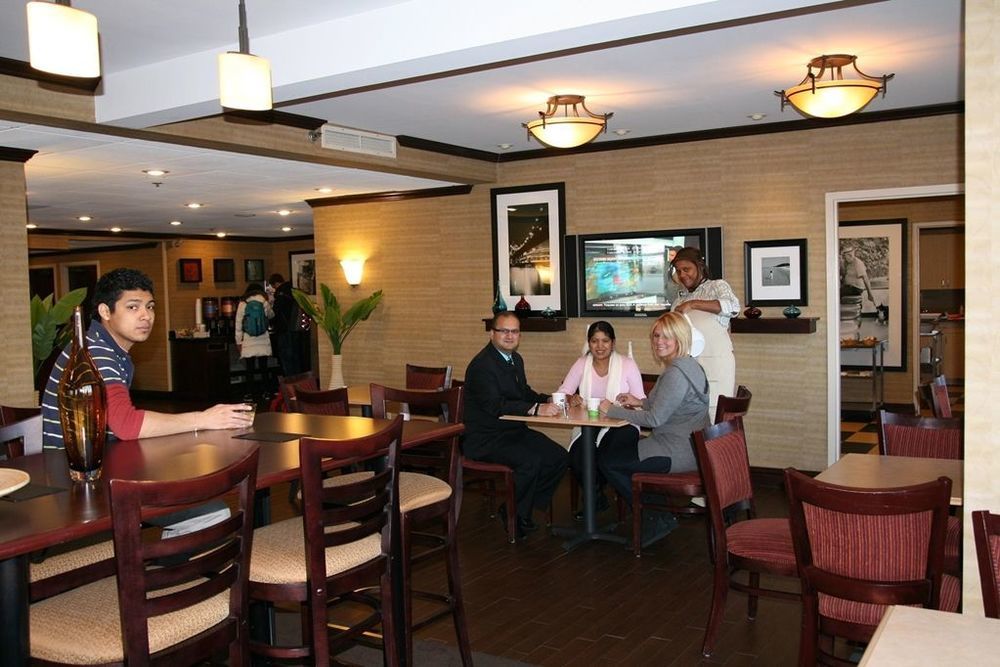 Holiday Inn Express - Newark Airport - Elizabeth By Ihg Étterem fotó